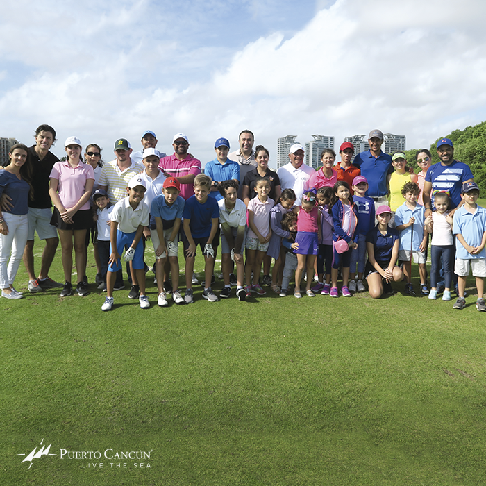 ¡Se parte de la Academia de Golf para niños y jóvenes de #PuertoCancun! 🏌‍⛳

📍 Cupo limitado.
👉 Reserva en golfclub@puertocancun.com o llama al (998) 892-1958