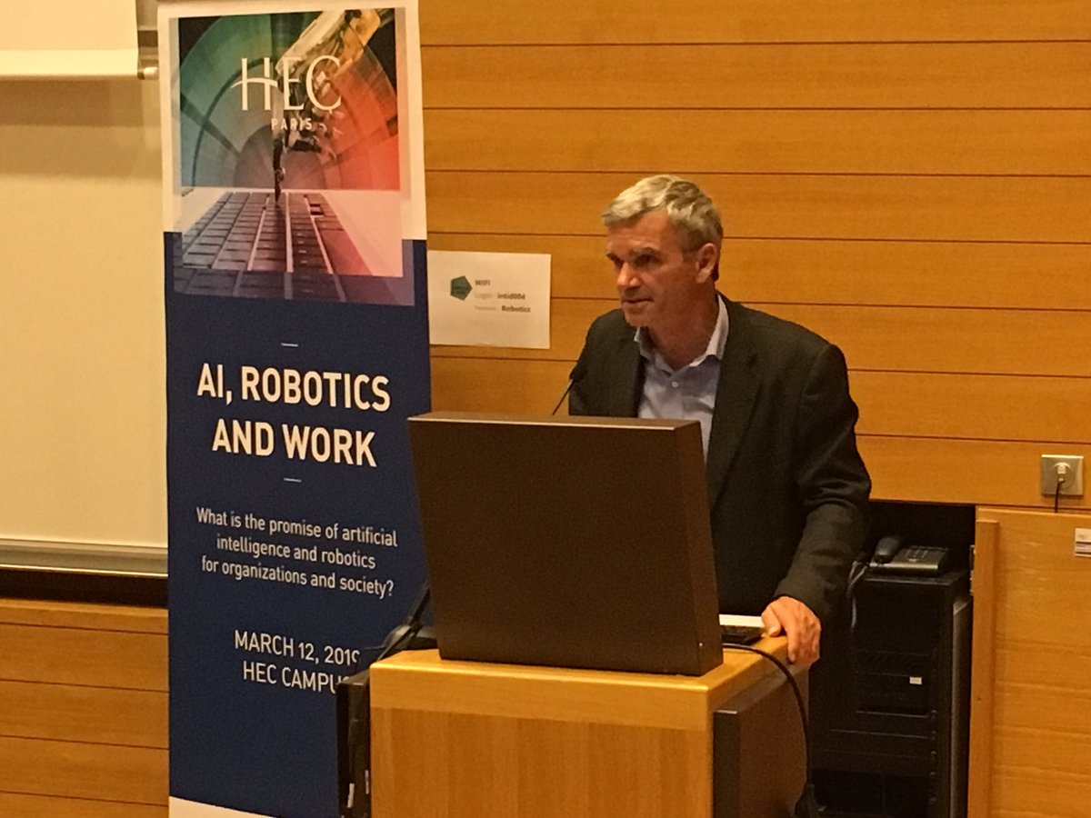 HECParis's tweet image. From full vehicle traceability to VR training and simulations, uses of #AI and automation are very present in the automotive industry, says Serge Yoccoz @RenaultDigital_ #HECfutureOfWork