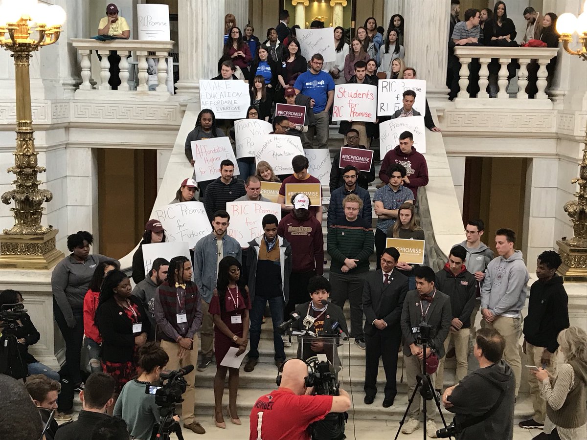 “Are there any RIC students in the house?” asks <a href="/FrankDSanchez/">Frank D. Sanchez</a>. Yes, we think so, Mr. President! #RICspirit #RICnews <a href="/GovRaimondo/">Gina Raimondo</a> <a href="/syri36966/">AP Lou</a> <a href="/NewAnchors/">RIC Orientation</a> <a href="/GoAnchormen/">RIC Athletics</a>