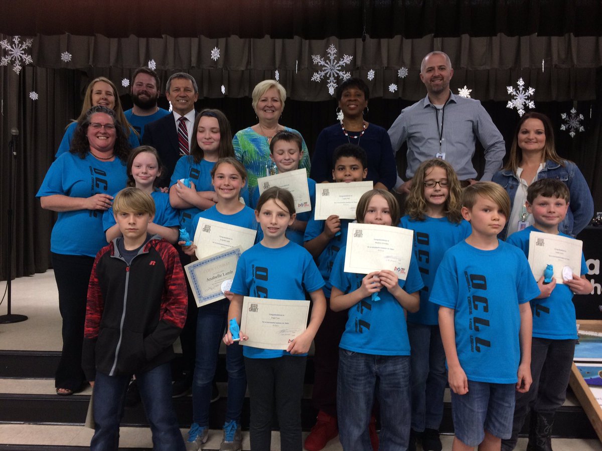 sgaboriau's tweet photo. OES Robotics Club awards ceremony! Great job students, parents and coaches!!!! #proudtobepcsd #pcsdedtech https://t.co/pFeMIDlXzb