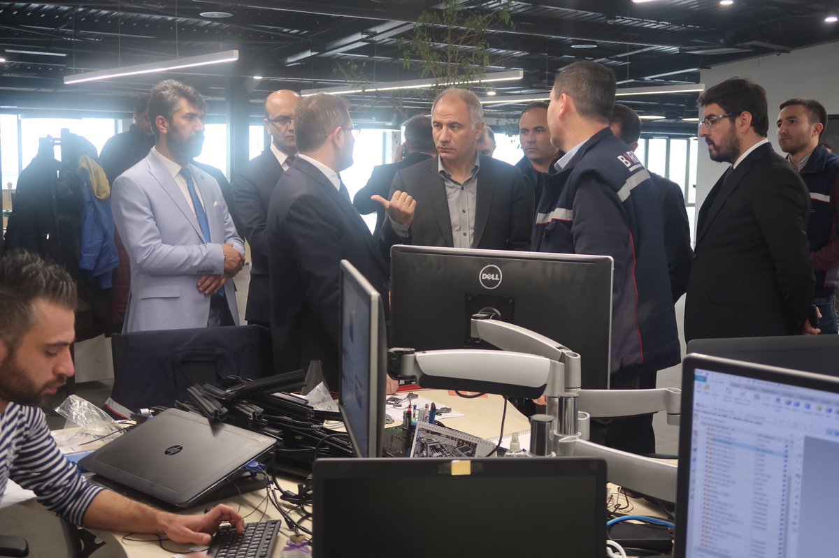 efkanala's tweet photo. Gelecek vizyonumuzun yapı taşları AR-GE merkezlerimiz tarafından  üretilen projelerle desteklediğimiz sektörler daha yüksek katma değer üretiyor. https://t.co/LlUcS9h9Jq