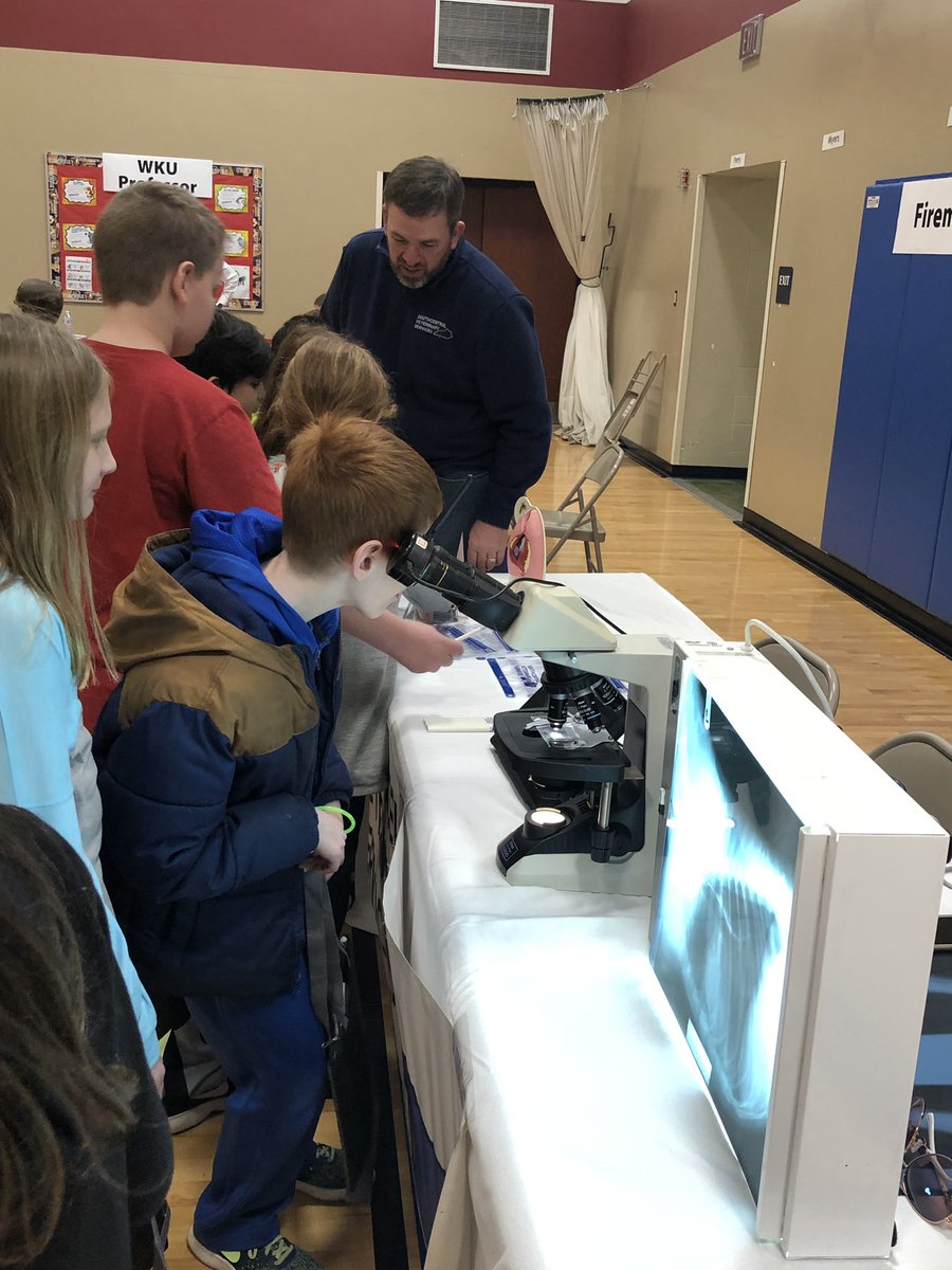 MrsPearsonJRES's tweet photo. Career Fair was great!  Thanks to all who shared their careers with us! @JresRockets #rocketohana https://t.co/w3Z1MmEJQ0
