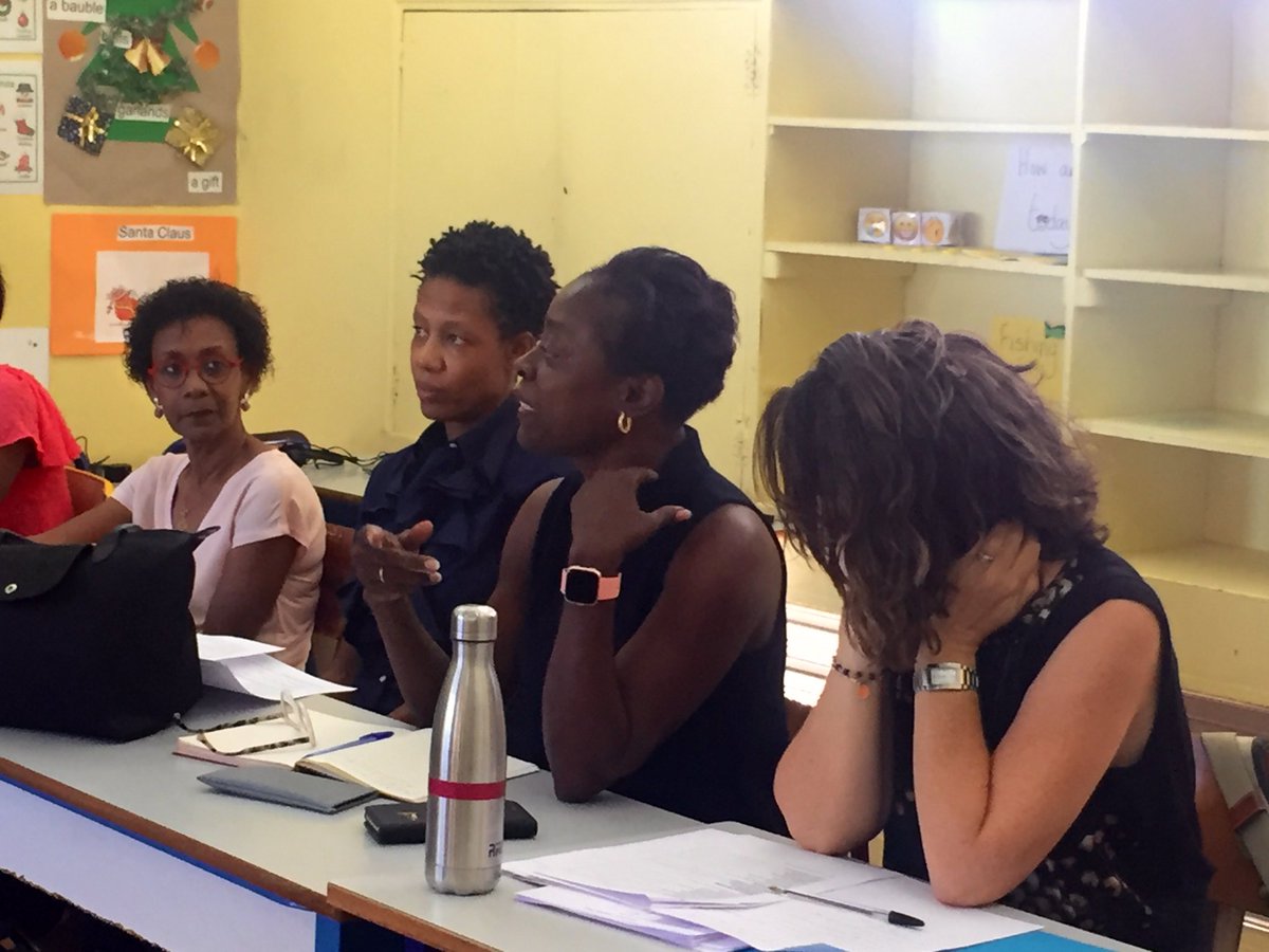 Moment d’échanges avec la communauté éducative, le recteur <a href="/PascalJanTweets/">Pascal Jan ✏</a> rappelle les objectifs de #ParcoursAnglaisPlus : une meilleure employabilité des jeunes et faire de l’<a href="/acmartinique/">Académie de Martinique</a> un acteur central du développement du territoire. #PA+