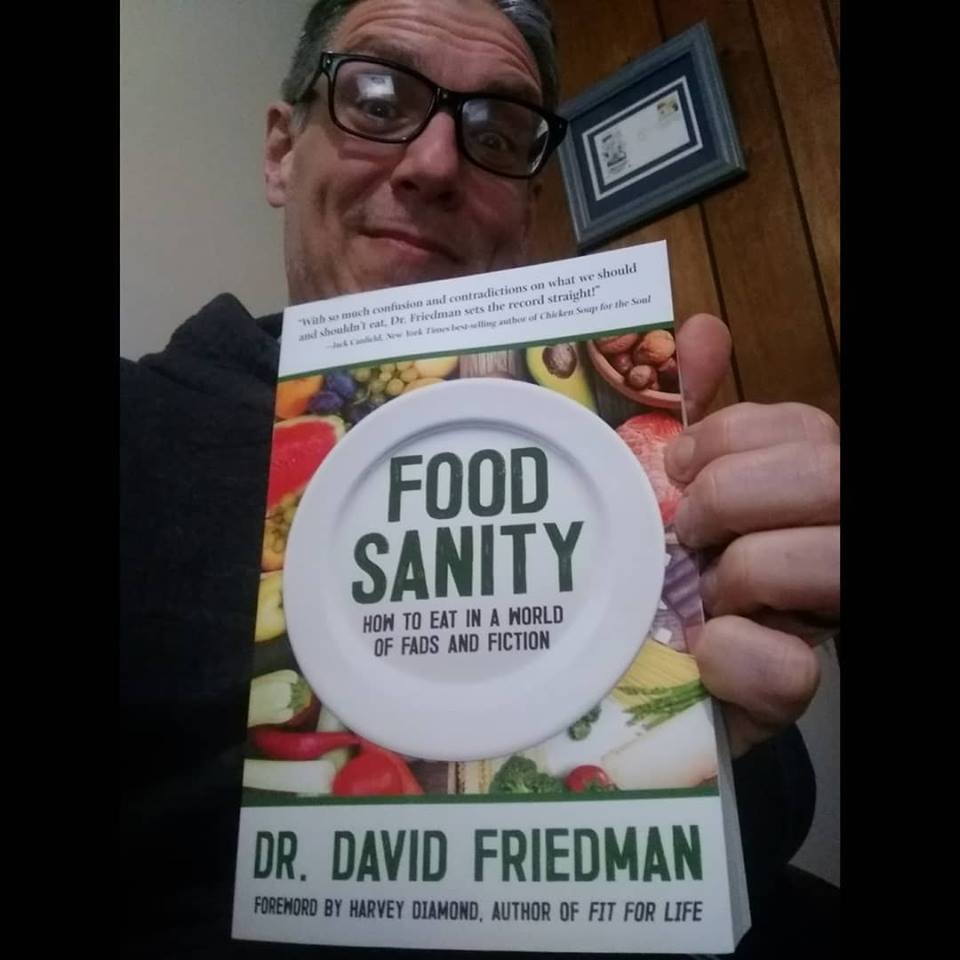 It's a Mad Mad Fad Diet World we're living in! Dr. Friedman, do you have the cure? Let's see!
#foodsanity #drdavidfriedman #diet #nutrition #weightloss #health #cleaneating
