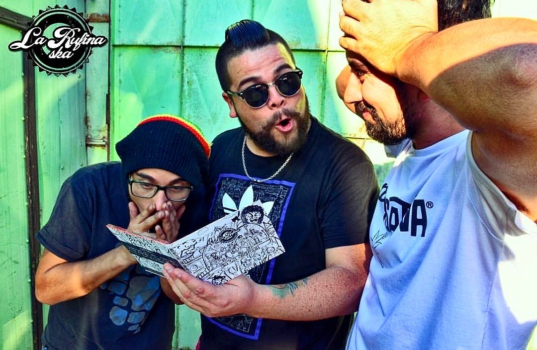 LaRufina's tweet photo. Oye con @LaRufina estamos full contentos con todo el apoyo y cariño que nos han dado en las fechas y por nuestro disco #EnLaVictor (link en el perfil) Aguante todo el movimiento del #Ska el #PunkRock y todo a la música, que a todos hace bien 🎶🎨🎺🎷 #Reggae #SkaPunk #SkaJazz https://t.co/ePAUD6nwUv