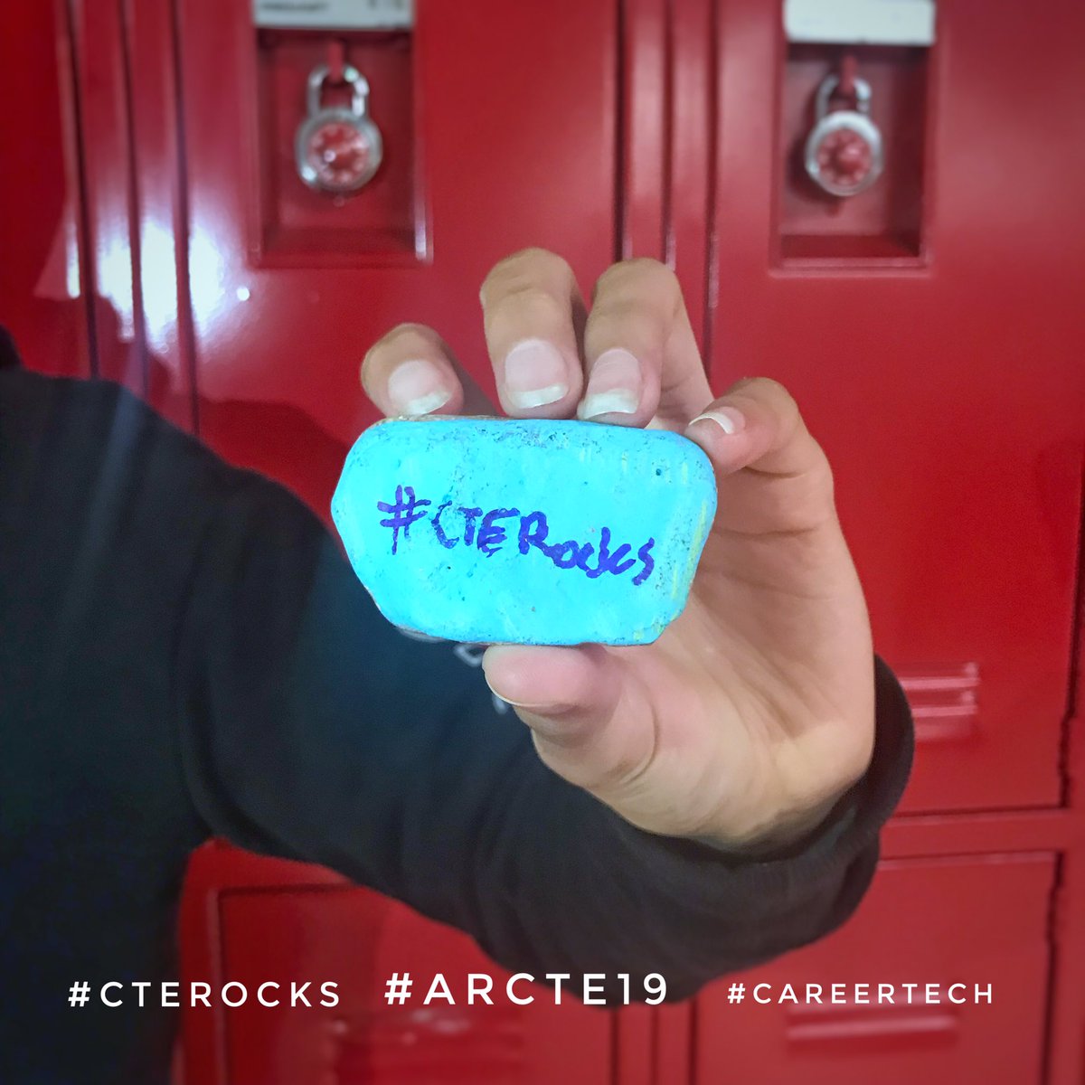 CTEROCKS1's tweet photo. Health care careers will grow 18% between 2016 and 2026, much faster than the US average!!! 🙌🏽 #careertech #arcte19 @arcareered #cterocks https://t.co/r7SS2OqmyO