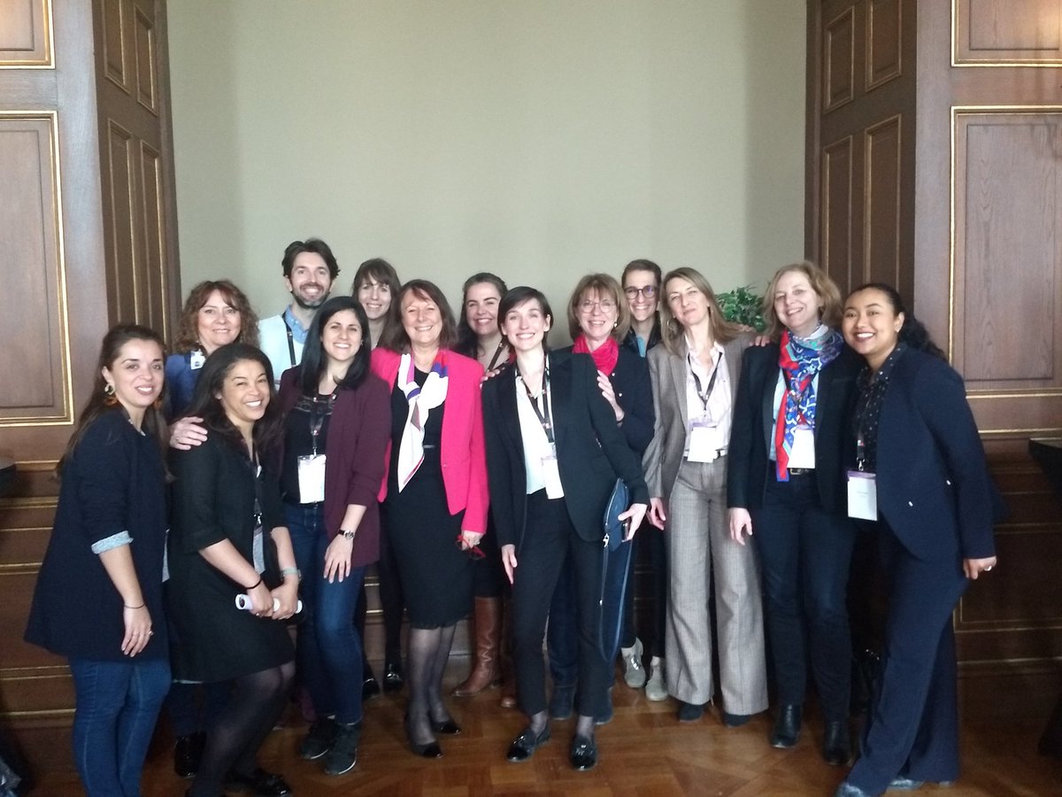 CatLadousse's tweet photo. La formidable équipe de @lenovofr au colloque de @InterElles et un grand bravo à @ChloeBroguet pour son travail et son engagement pour faire du colloque une réussite ! @adrien_v75 #InterL19 https://t.co/7I5mvj1Tny