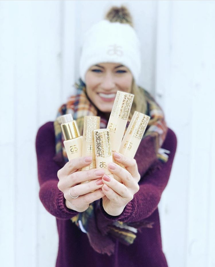 arbonne's tweet photo. Winter’s last hurrah! Give your skin all the hydration and radiance it needs to glow into spring. Featuring Independent Consultant and District Manager, Whitney Venable. https://t.co/4C9m8J0KDD #RE9Replay #RE9Advanced #Arbonne #Skincare #ArbonneSkincare #VeganSkincare #Vegan https://t.co/PEZV2Crkji