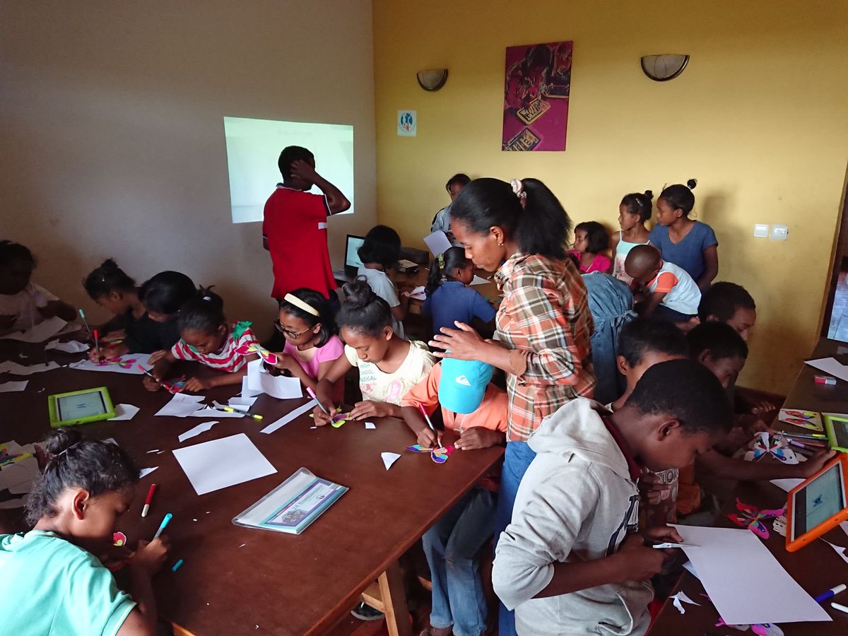TSF_Intl's tweet photo. Having fun at our IT Cup Centre today. Making paper butterflies
and telling stories with the support of digital technologies
#TSF_Mada #TSF_BridgingDigitalDivide #ict4e #edutech. Mor einfo: https://t.co/NElpvB23xB https://t.co/hf2foEboSG