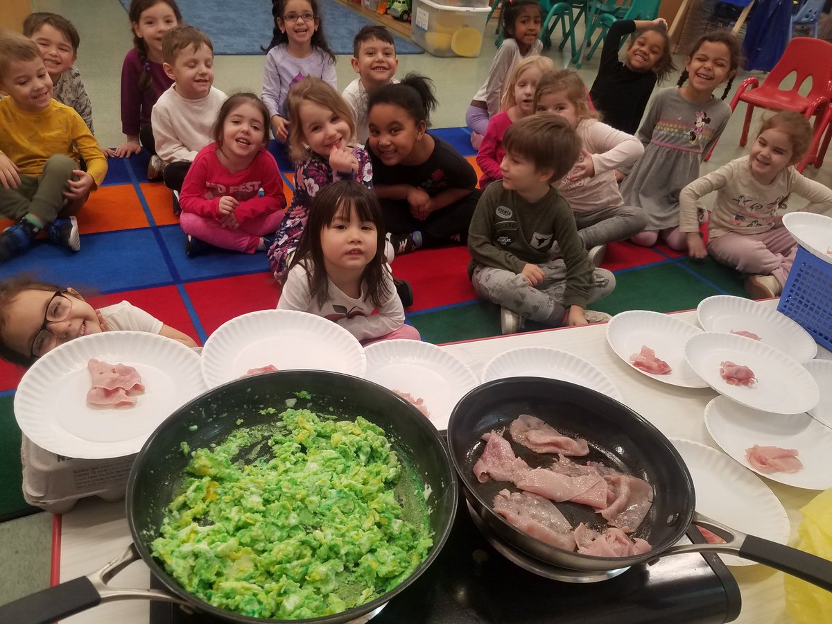 MrsColon15's tweet photo. We loved celebrating Read Across America and trying new things. Especially Green Eggs and Ham!  #greeneggsandham #ReadAcrossAmerica #weelearn https://t.co/UhFeil7fFV