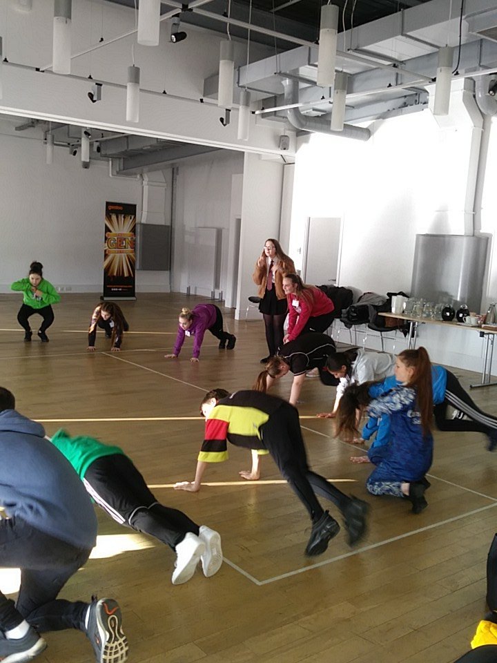 JoAvery_Gentoo's tweet photo. Cream of the crop rehearsing for our 10th year Genfactor final on Wed 24th April  @RaintonMeadowsA follow #finalistfriday @gentoogroup for more info 😁 https://t.co/Blobvt6mpB