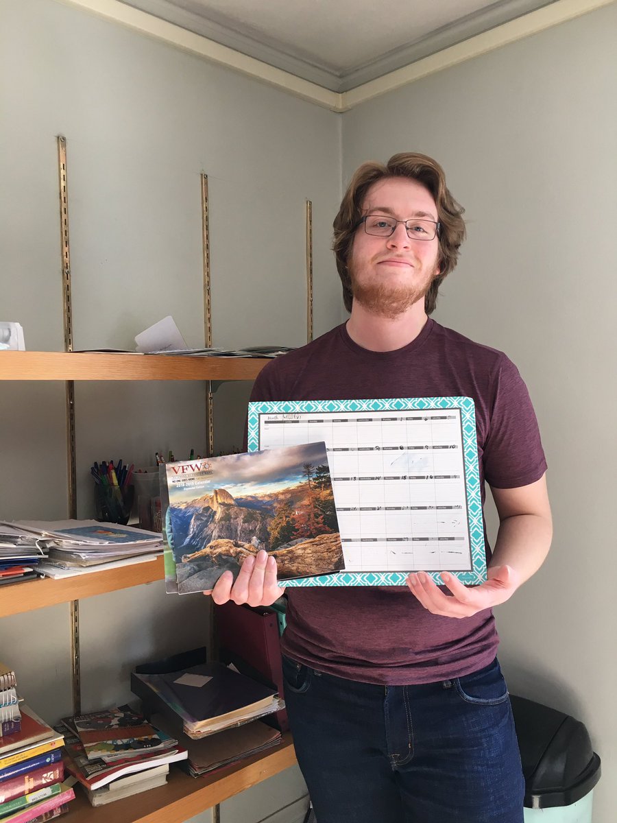 🎒time for another #itemoftheweek with Backpack volunteer, Will. We’ve made it halfway through the semester and we know staying organized can be a hassle for busy students! Stop by Nelson hall room 232 for a calendar! 🗓 #officeofsustainability #uwsp #sustainability #uwspbackpack