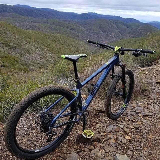 TotalMTB_'s tweet photo. Sunday solo ride before the winter storm at Mount Laguna - Pine Mtn/Indian Creek trails. Some new gnarly rocks slid down onto the trail, making the DH section on Indian Creek quite interesting (time to invest in a full-face).
@rustee_traildog .
.
#TotalM… https://t.co/CrEzAGj7FA https://t.co/B0TTzlQlxu