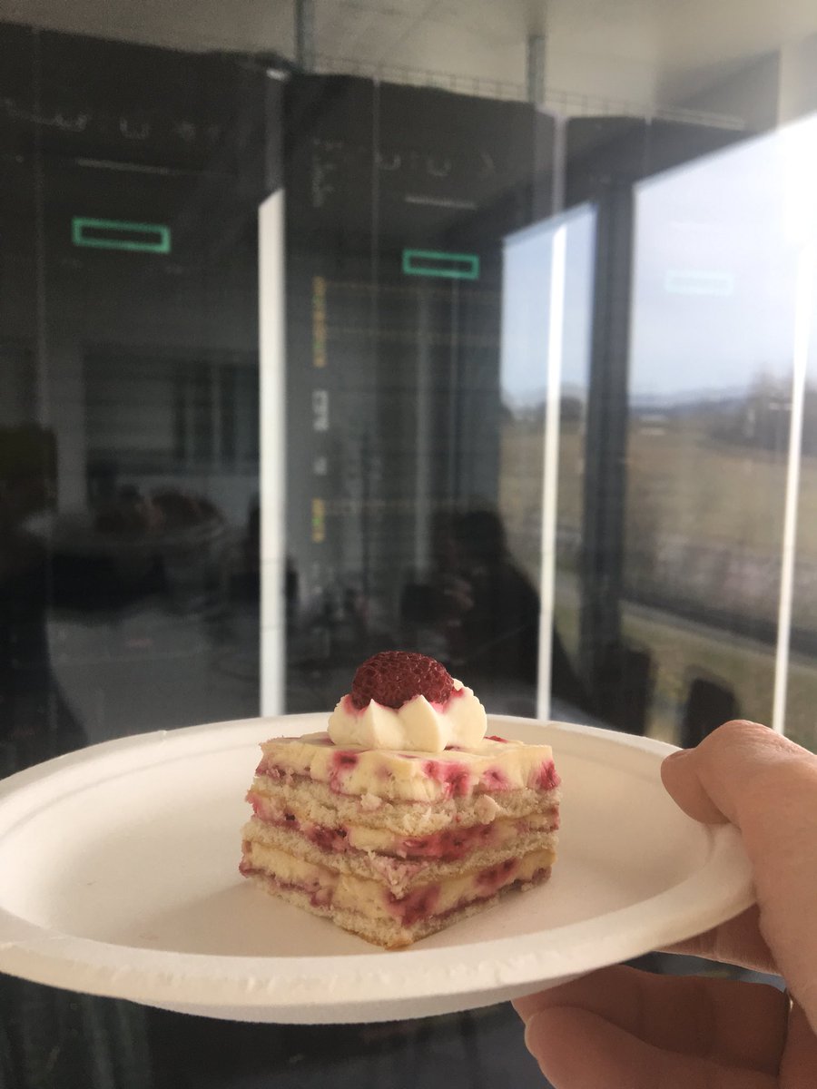 DrKriebel's tweet image. #fortheweb we’re also highlighting the work of the digital natives at @Ecoleint stem center at LGB. They made robots 🤖. (#myweb30 now has lots of robots!)