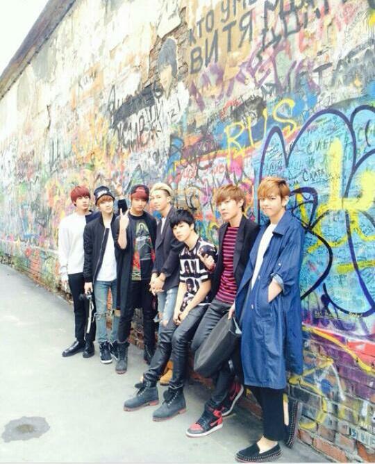 Sizi canı gönülden kutluyorum aşklarım. Bu başarınızın bir ömür boyu sürmesini diliyorum. Sizi çooook seviyorum...💜❤
#FindYourPersona
#PERSONA 
<a href="/BTS_twt/">방탄소년단</a> #