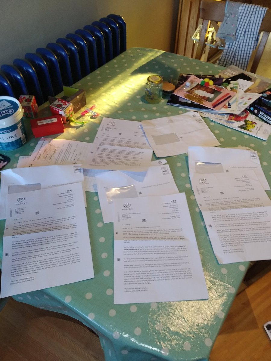 @BradfordCareCIC @ShipleyMedical 

Would you say this is a good use of either your own or the planet's resources?  

4 letters for one family containing individual personal details, all of which need to be shredded.