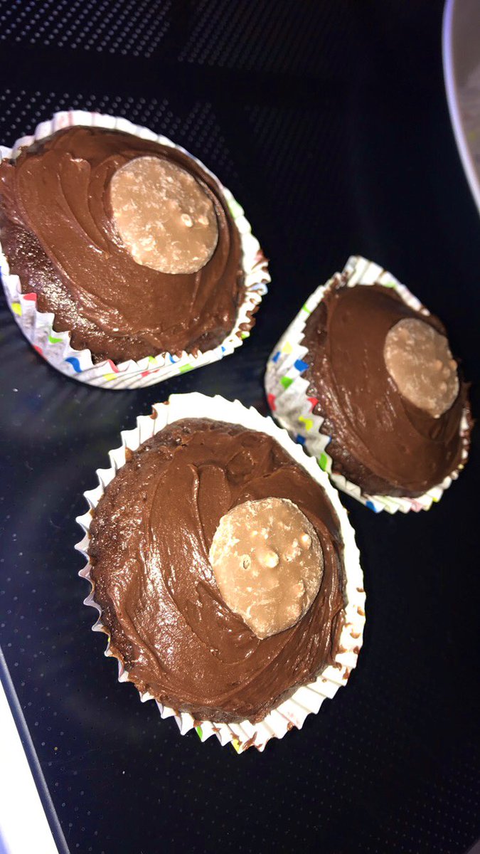 MissAMilne's tweet photo. Being allergic to eggs means I have ZERO experience with baking🤣 but i’m so pleased with my little eggless cupcakes!👩🏻‍🍳🥰🍰 https://t.co/ihfsTRQvO7