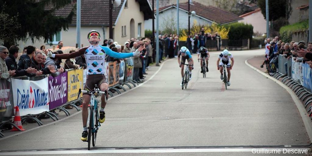 Ce week-end nous te présentions notre ambassadeur <a href="/DoleattoA/">Aurélien Doléatto</a> 🤩
Tu as pensé à lire son interview sur notre blog ❓ 🤔
Si ce n'est toujours pas le cas, tu peux la retrouver ici ⤵️
bikenconnect.com/blogs/view/34
📸 Guillaume Descave
#bikenconnect