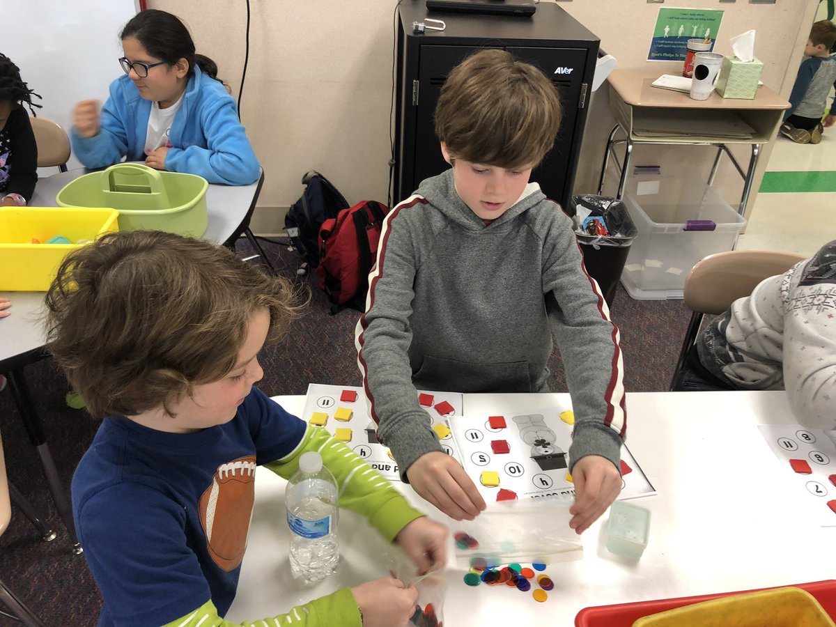 Math5Root's tweet photo. Helping our buddies find a sum😁 @RootElem @wbboswell #WorkHardbeKind https://t.co/11fEiQ44Jn