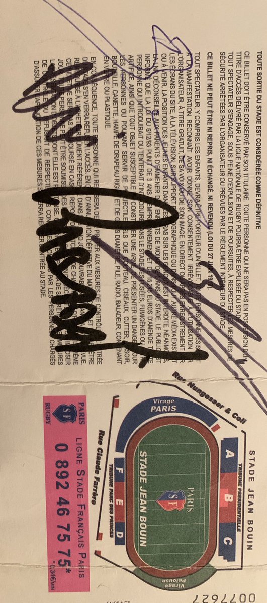 Ça trainait au milieu d’un tas d’autres billets... Il y a 10 ans, un 53-3 dans l’ancien Jean Bouin qui avait ravi le petit garçon que j’étais. Blin, Rabadan, Marconnet, les frères Bergamasco, Roncero, Beauxis, Bastareaud, Gasnier, Jeanjean, Messina, Boussès... Sacrée époque 🏉