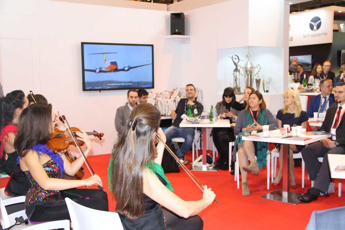 The Obsession Quartet is performing live on the PANSA stand #239. Those  magnificent girls gathered a crowd already and it is just a beginning!  And on the audience you can meet a Living Legend of the Polish aviation –  captain Jerzy Makula!
#WorldATM

bit.ly/2TEFuZP