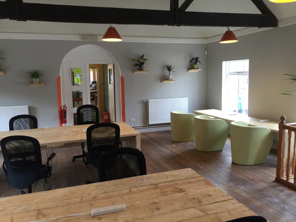 FruitworksCo's tweet photo. Solo Entrepreneurs: Why Coworking Will Turn Your Life Around https://t.co/FY07Ot5zMV https://t.co/GmSJ3tbztr