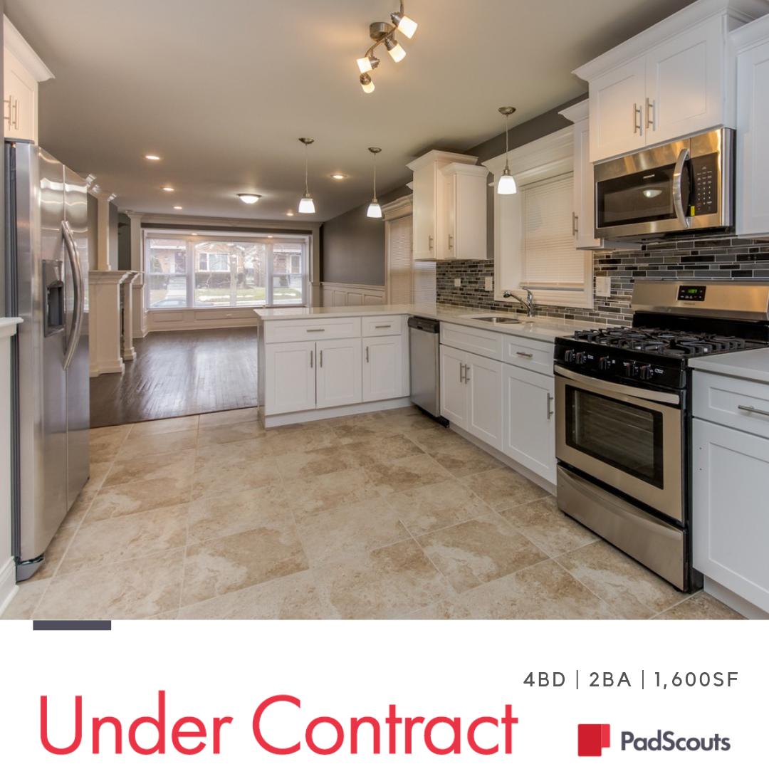 PadscoutsInc's tweet photo. Beautifully renovated home under contract! Things are always moving at PadScouts. 😎

#chicagohomes #ChicagoRealEstate #chicagoIL #chicago #realestate https://t.co/BsD2HZUZ3O
