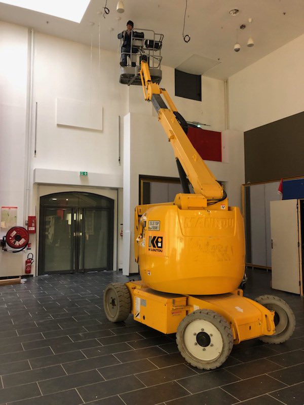 . <a href="/LesBoutiquesVLF/">Les Boutiques Vive la France</a> partent de Paris pour rejoindre <a href="/LeHavre/">LeHavre</a> ! Ouverture dans 4 jours aux @DocksVauban ! Venez nous rencontrer pour l’inauguration de cet espace dédié à l’achat français ce samedi à 11h30 ! 
Inscriptions : :contact@lesboutiques-vivelafrance.fr