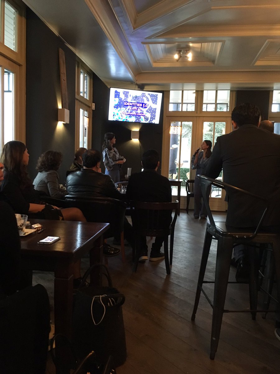 Het <a href="/IndoBusinessNL/">Indo Business Club</a> is begonnen in t Indisch eetcafé #LuikVathorst van <a href="/YvetteLuikinga/">Yvette</a> in #033. Thema #crowdfunding #guave