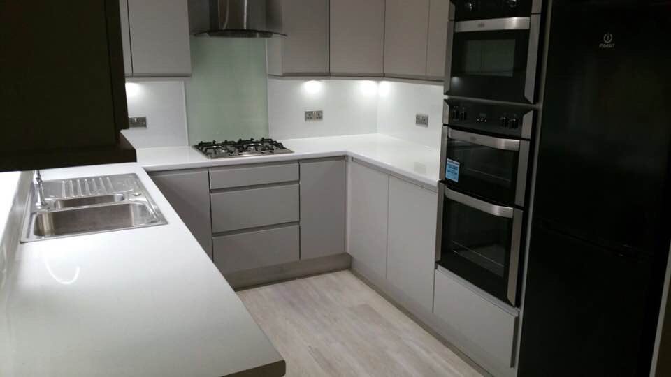 Greyhound Kitchens tweet media