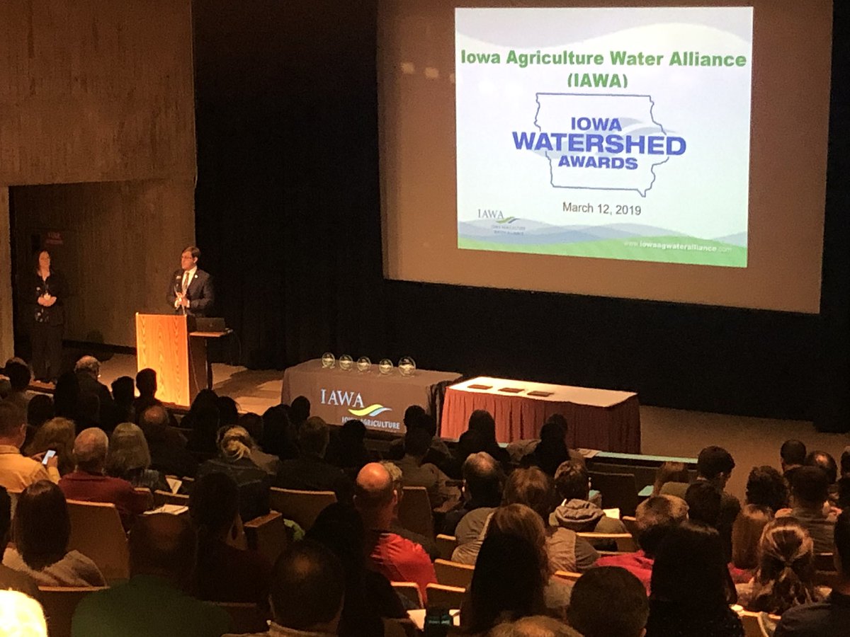 WheelersWords's tweet photo. A full house for the Iowa Watershed Awards during @IowaWaterCenter #IWConf19.  Congrats to all the worthy nominees and winners!  Many success stories.  #ConservationCounts #CleanWaterIowa https://t.co/dOLsxONPkO