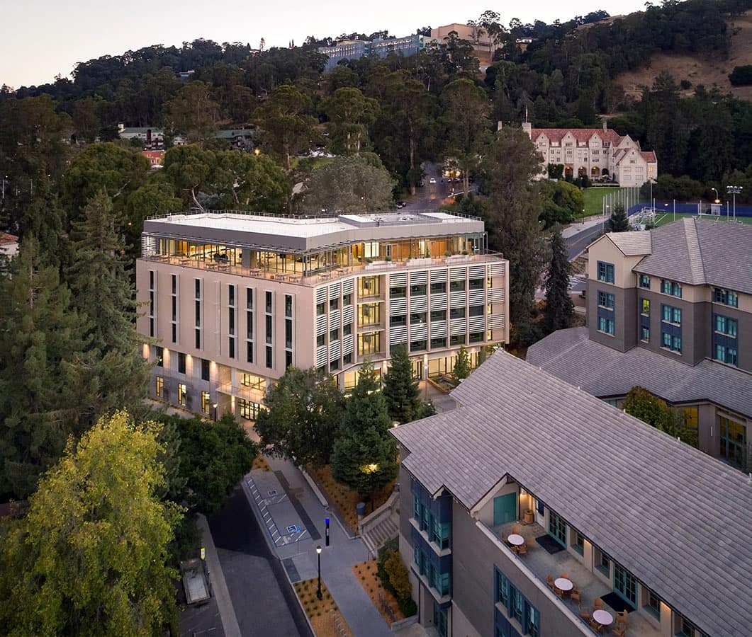 Pfau Long Architecture tweet media