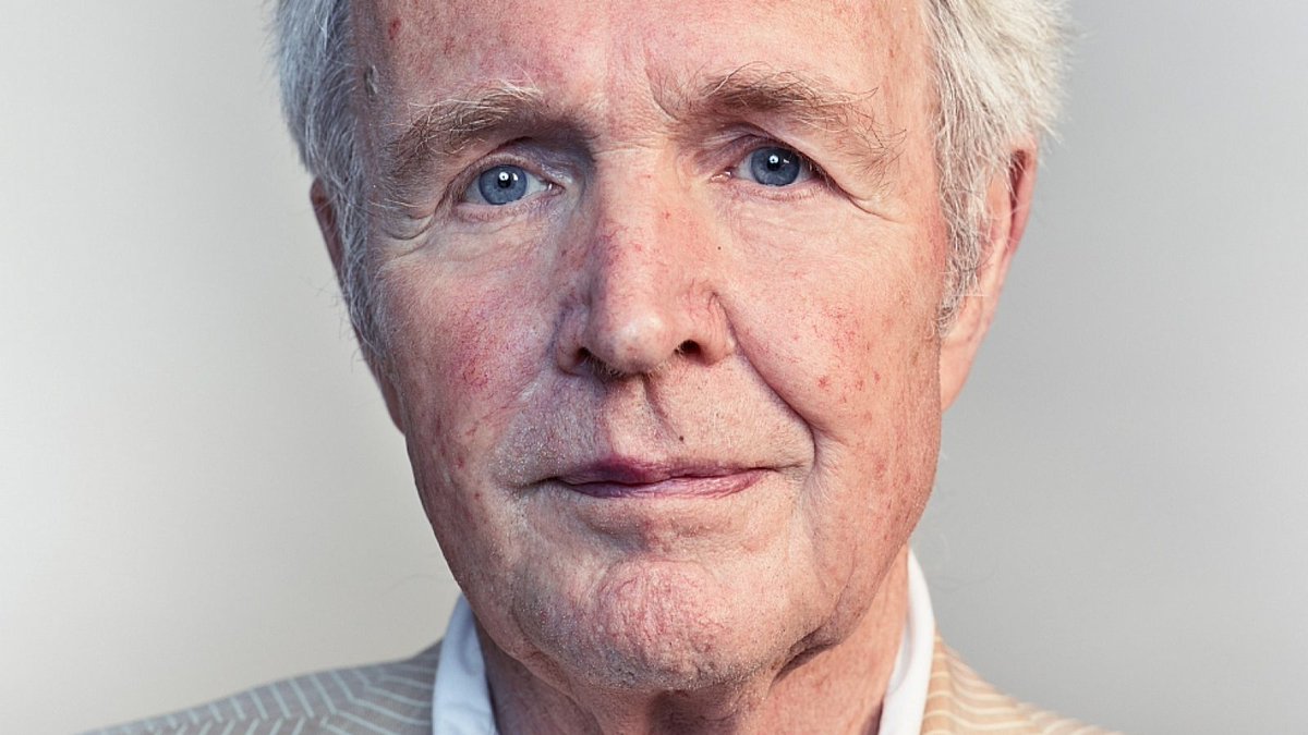 bfhsum's tweet image. Jan #Terlouw zal op 22 maart in de @Bethlehemkerk een pleidooi houden over #duurzaamheid. Er is een #boekentafel op deze avond en boeken laten signeren is mogelijk. 2e deel van de avond: Het #ZeroWaste Project van de zusjes Jessie en Nicky Kroon @NickyHZWP hilversum.nl/Home/Inwoner/N…