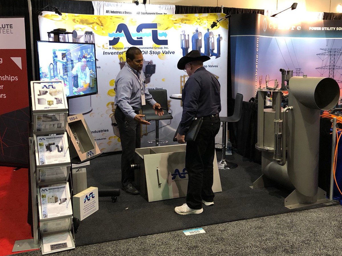 rgfenvgroup's tweet image. Romulo Laureano and Tony Julian are at the #TechAdvantage Conference &amp;amp; Expo​, booth 1855, meeting all the men and women from America’s Electric Cooperatives. Stop by to learn about oil spill containment and oil water separation! #NRECA19​ #TechAdvantage2019 @NRECANews