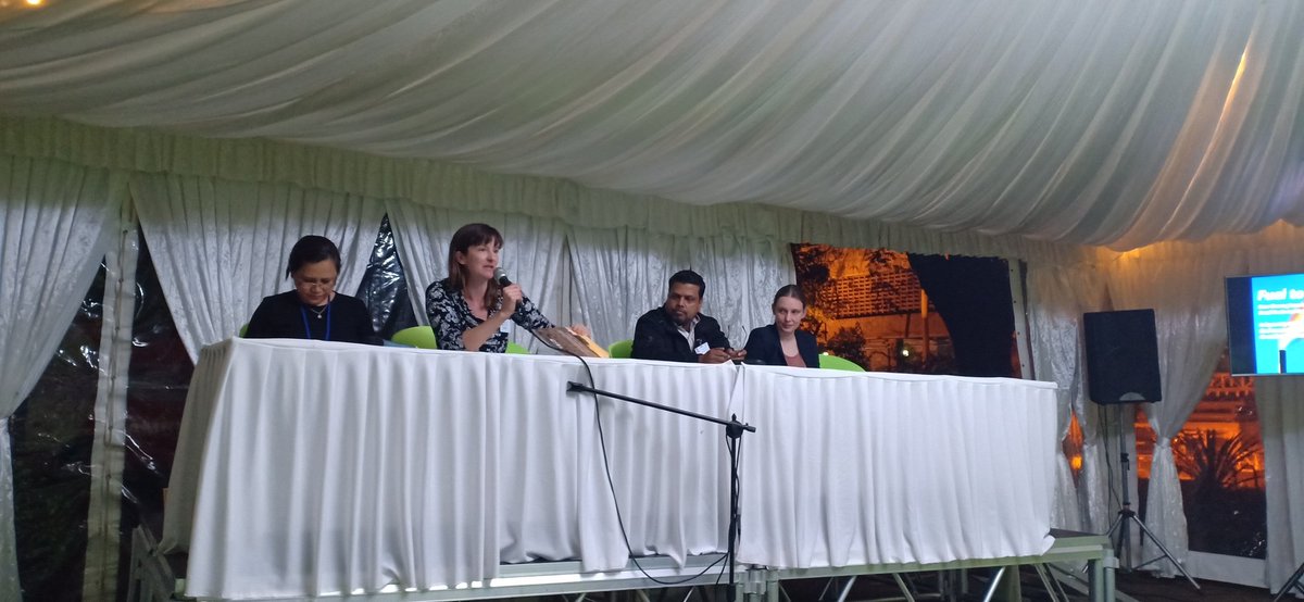 p_amayoO's tweet photo. Panellists unpacking #Geoengineering technologies across the world being used as tests to capture CO2, the challenges and impacts of these technologies and why it is a #BigBadFix
@HBSNairobi https://t.co/OIYEdYNMc3