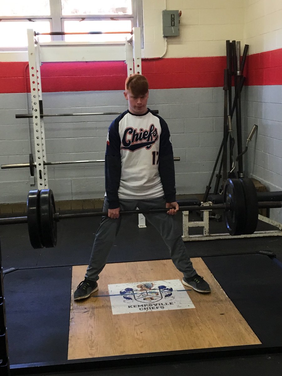 chief_elite's tweet photo. Good luck to the spring sports teams who start their journey today!
Love to see athletes preparing to play their best when it matters the MOST with some in-season conditioning!!#ChiefElite https://t.co/SmHBpduOmX