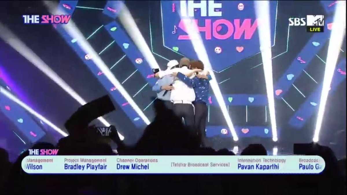 Eun_Iverse's tweet photo. Wow! CONGRATULATIONS BOYS!! @TXT_members you guys deserve it. We will definitely be supporting you guys in the long run.
#TXTFIRSTWIN #CROWN1stWin #TOMORROW_X_TOGEHTHER #TXT #SOOBIN #YEONJUN #BEOMGYU #TAEHYUN #HUENINGKAI https://t.co/Naaq9UBNeN