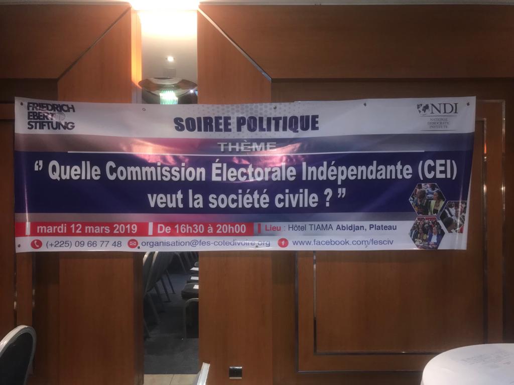 tavoixcompte's tweet photo. Actuellement se tient à l'hôtel TIAMA, la soirée politique organisée par le National Democratic Institute (NDI) et la Friedrich-Ebert-Stiftung (FES) sur le thème "Quelle Commission Électorale Indépendante (CEI) veut la société civile?". #Tavoixcompte https://t.co/XX5PrxPvjt