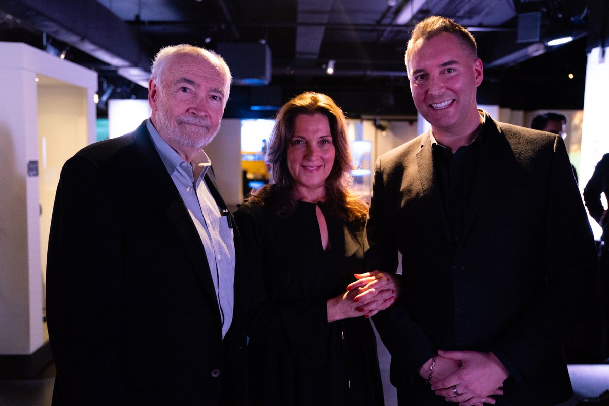 007's tweet photo. 007 producers Michael G. Wilson and Barbara Broccoli took part in a Q&amp;A at #BondInMotion with applicants of the London Screen Academy. @LSA is a brand new sixth form for students who have a passion for film &amp; television. Michael and Barbara are both Founders of LSA. https://t.co/iL6PqYBvDr
