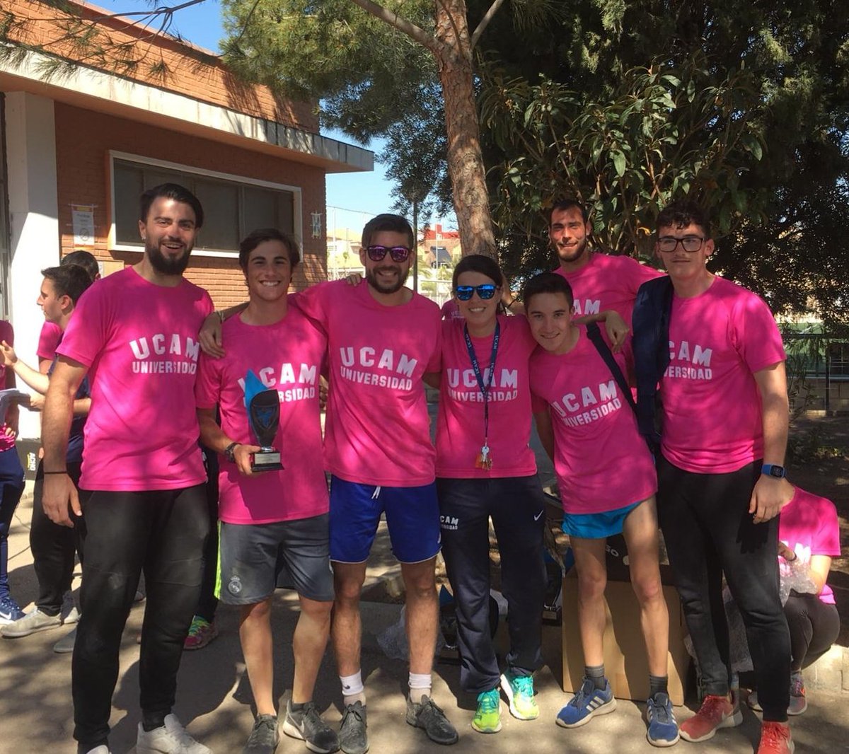Irenecaru's tweet photo. GRACIAS a todo mi #equipo por hacerlo posible ¡Sois el pilar que sostiene el trabajo bien hecho! #CaminandoAprendiendoDisfrutando #SanRosendoUCAM #20AniversarioFADE @mdltmorales gracias por tu apoyo y liderazgo 😄😊 https://t.co/levWJ1UgnT