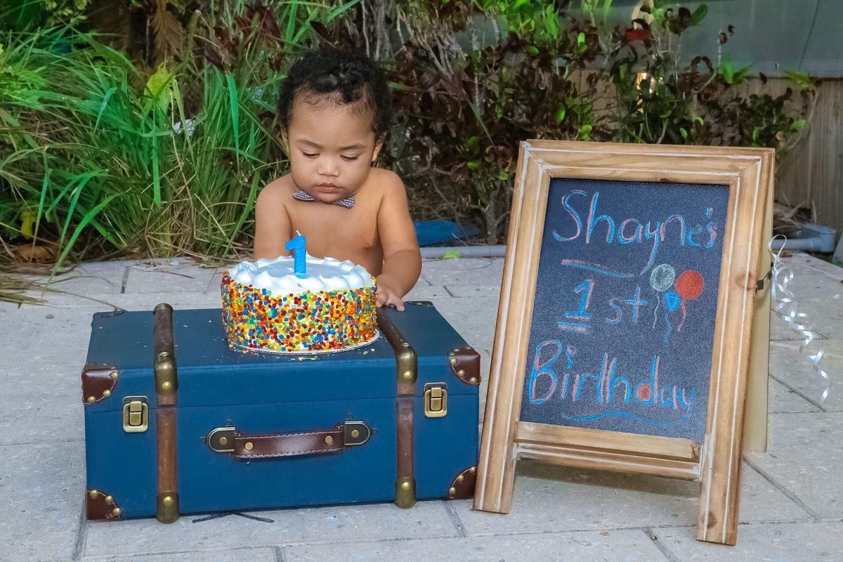 SyncedWitShayne's tweet photo. Hey guys I will not be streaming at 1pm EST... but I will be streaming today.. taking pics for my sons first bday and it's taking longer than expected but when we are done I'll stream I will let you know the time thank you for your understanding!
#ManeStream #ManeCourse #BWNSFT https://t.co/PyeK7sBYq1