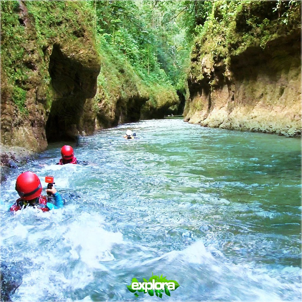 PREXPLORA's tweet photo. "Majestic, stunning and magical. This isn’t an out-of-the-can Disney-type: It's authentic!" Caving and Body Rafting™ in Puerto Rico • info@explorapr.com • 787 900 7755 • Sneak peek! https://t.co/SKyukOJXJa #springbreak  #bodyrafting #PuertoRico #airbnbexperiences https://t.co/C2bJ0inqZs