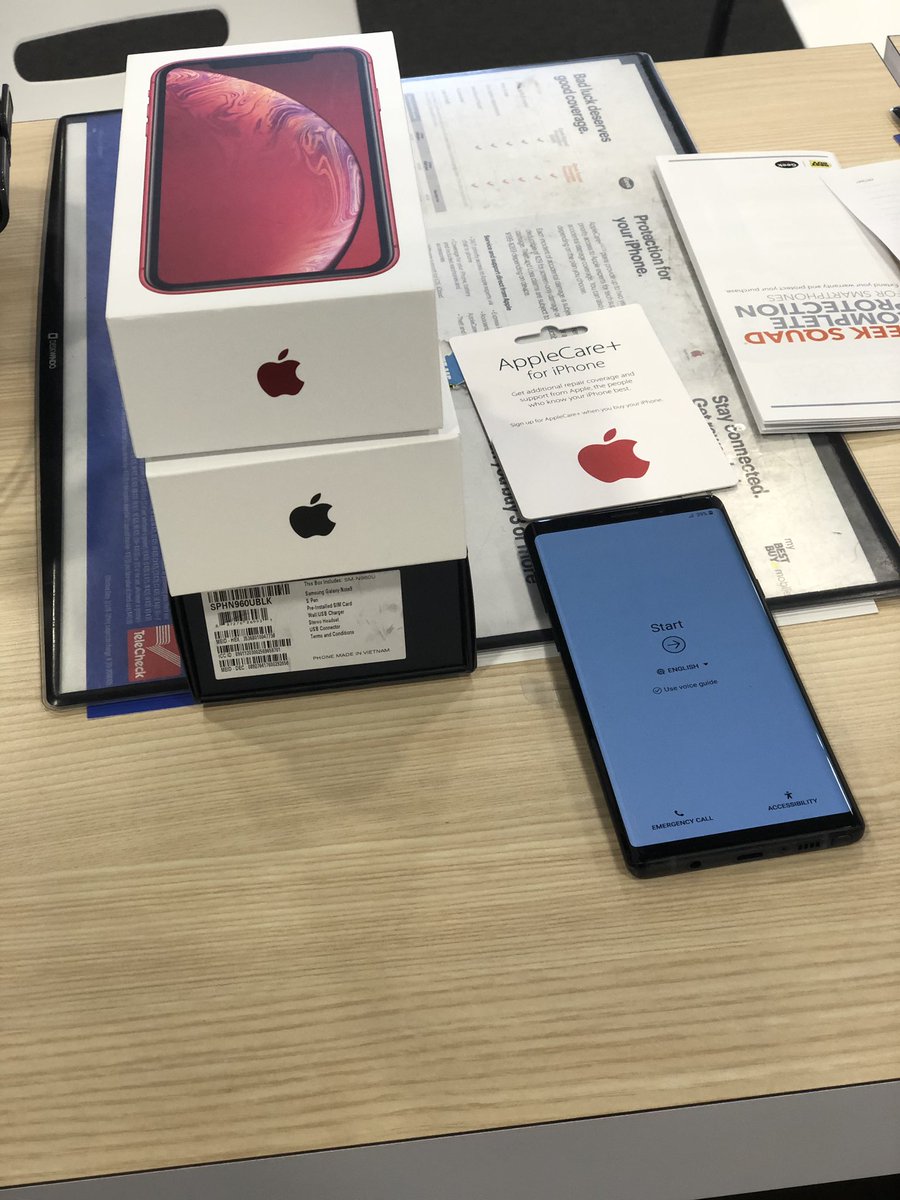 DrewIsBlueToo's tweet photo. Bye Bye Verizon! Three New Lines out at Bestbuy Seekonk! #NRNERocks https://t.co/1oB3zaBGeE