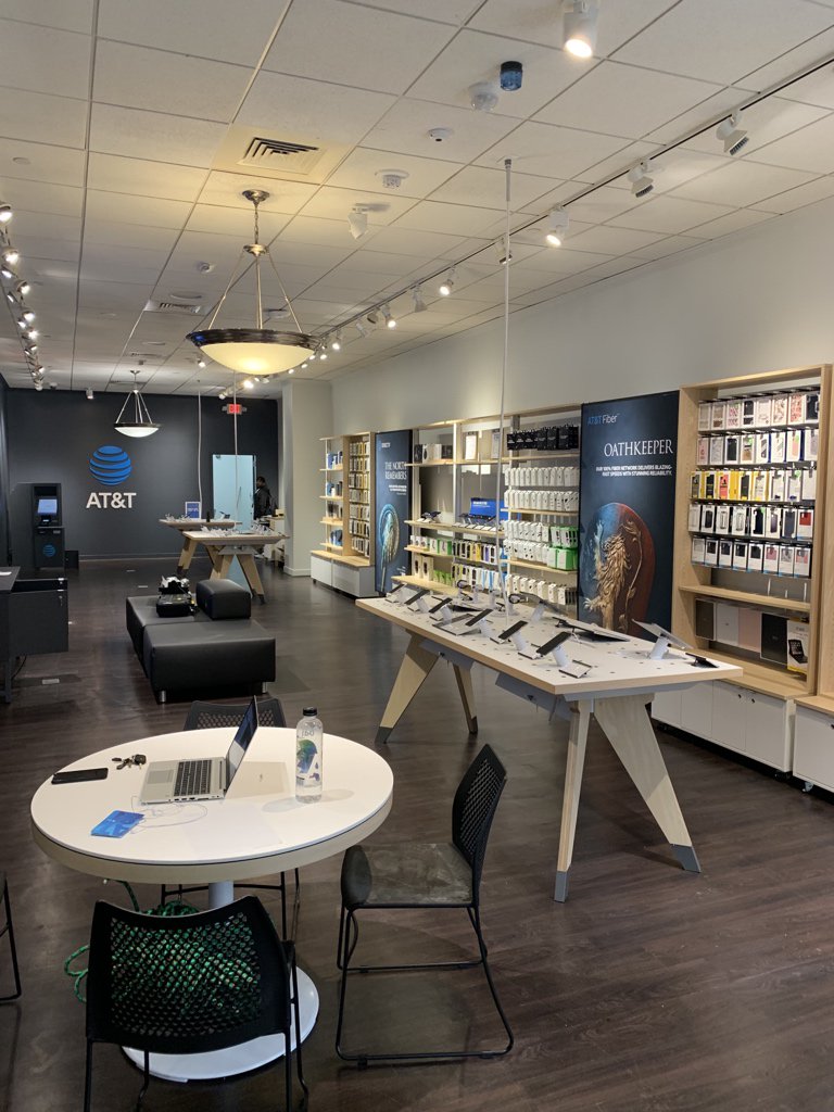 Jason_Ziemba's tweet photo. Putting the finishing touches on the Woodland Mall, opening tomorrow! Excited with how it’s turning out! #TribeZTakeover #GLMonemore #POWERcentral #LifeatATT @gman12351 @TomMonahan10 @GreaterLakesMkt @GR8rLakesGr8est @CentralRgnVoice @fjdevereux @Anna_GLM @AttBeard @brianjshay https://t.co/o2uWSpxsQm
