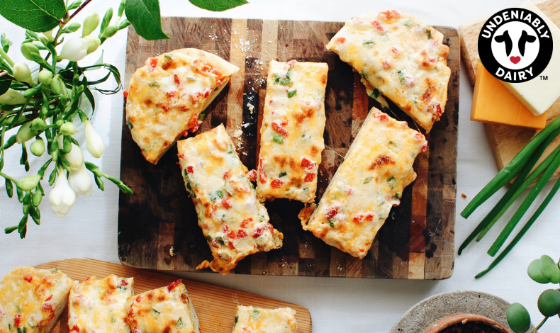 Burp_Blog's tweet image. Pimento Cheese Garlic Bread dlvr.it/R0hMFq