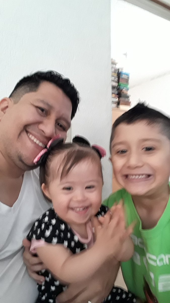 M6LY5's tweet photo. #ConocesaAlguienConDiscapacidad por ellos, por ella, por todos. Gracias Zoë por enseñarnos que si tú puedes todo es posible. #PcD https://t.co/5YdNV2ld7s