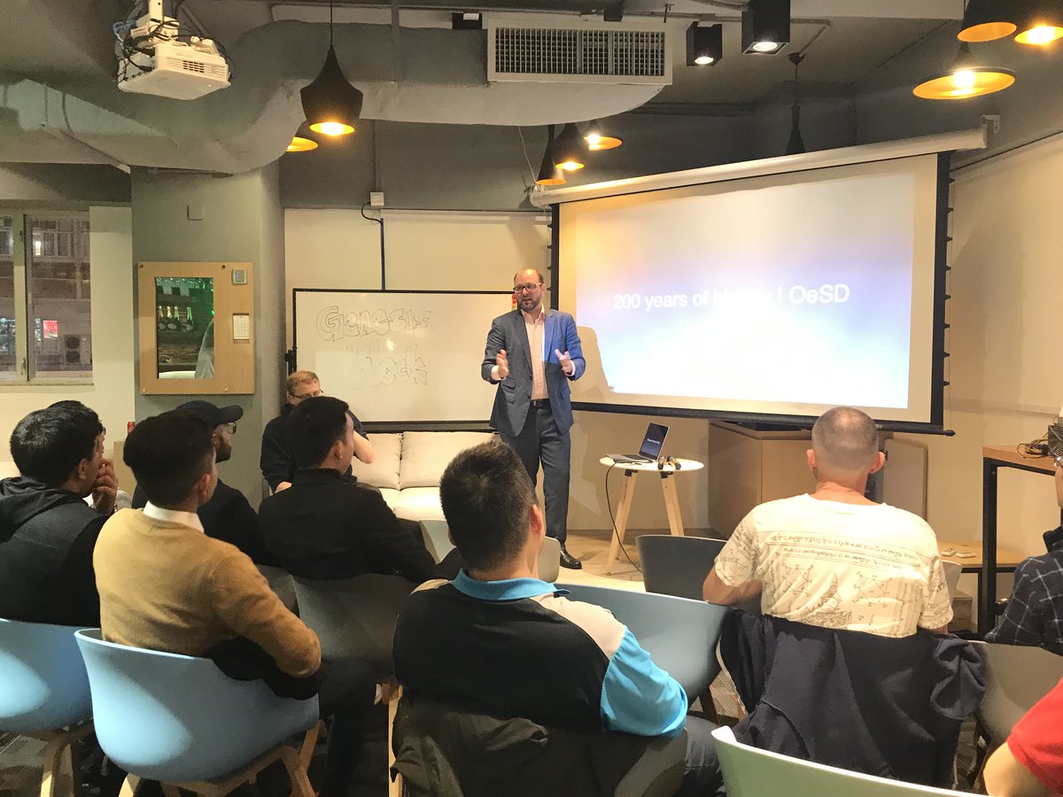 staatsdruckerei's tweet image. ‼️ Uwe Trummer von unserem YOUNIQX-Team und Leo Weese von der Bitcoin Association of Hongkong diskutierten vergangenen Freitag die Herausforderungen von Paper Wallets.
Sie sind nicht mit dem Internet verbunden – somit sicher vor Angriffen.
#crypto #hkblockchainweek #chainlock