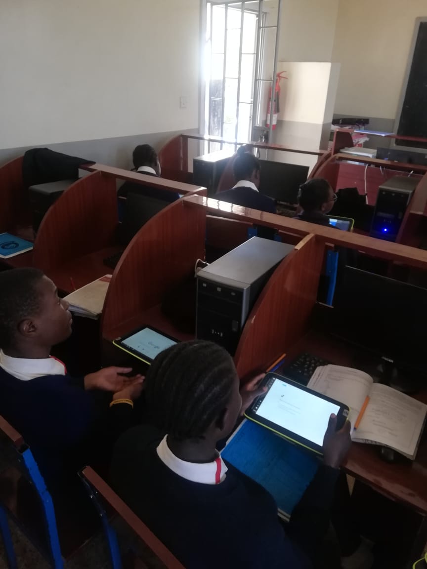GOGAProject's tweet photo. Ahead of the #GOGAPilot Launch in @eLimuKenya, Lavington Secondary school is the second school to implement the #GOLABZ "Uniform Circular Motion" led by Form 4's Physics Teacher, Mr Isaac Onsando.

Do you want to have your school adopt #GOGA? Send an email to info@go-ga.org. https://t.co/oNgK8XZuUP