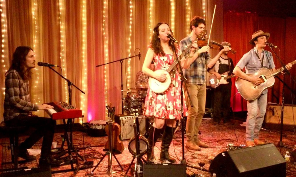 Start your weekend on a high note! Join the Currier for Side Door Music Series: The Mammals this Friday from 6 to 10 pm. Arrive early for dinner and drinks. Get your tickets today: bit.ly/2twmcXz