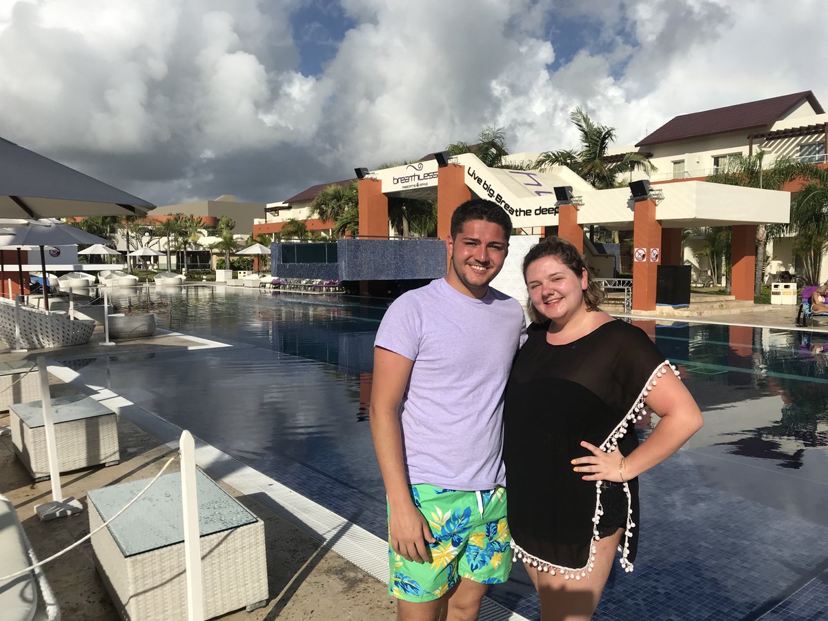 laselladmission's tweet photo. Sometimes, you just need to relax. #LasellCollege tour guides Kate and Jimmy are relaxing for all of us down in Punta Cana. Who else is jealous?
Happy Spring Break! 

#SpringBreak #PuntaCana #DominicanRepublic #MAtoDR #Jealous #PalmTreesPlease https://t.co/z1ukeIMSIq